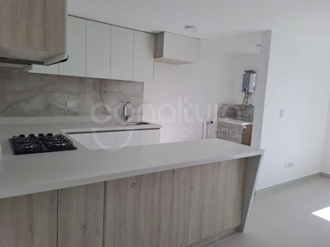 Apartamento de 2 alcobas en venta en Potrerito, Bello, 57 m² · foto 3 de 20