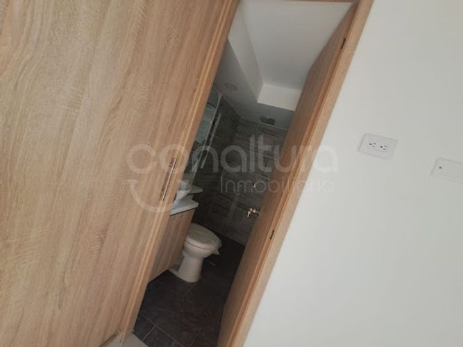 Apartamento de 2 alcobas en venta en Potrerito, Bello, 57 m² · foto 5 de 20