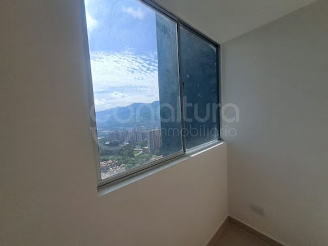 Apartamento de 2 alcobas en venta en Potrerito, Bello, 57 m² · foto 11 de 20