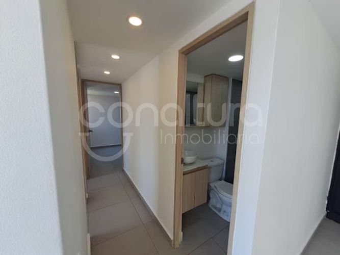 Apartamento de 3 alcobas en venta en Barrio Nuevo, Bello, 52 m² · foto 5 de 15