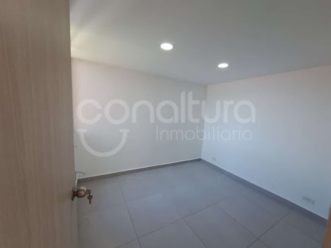 Apartamento de 3 alcobas en venta en Barrio Nuevo, Bello, 52 m² · foto 8 de 15