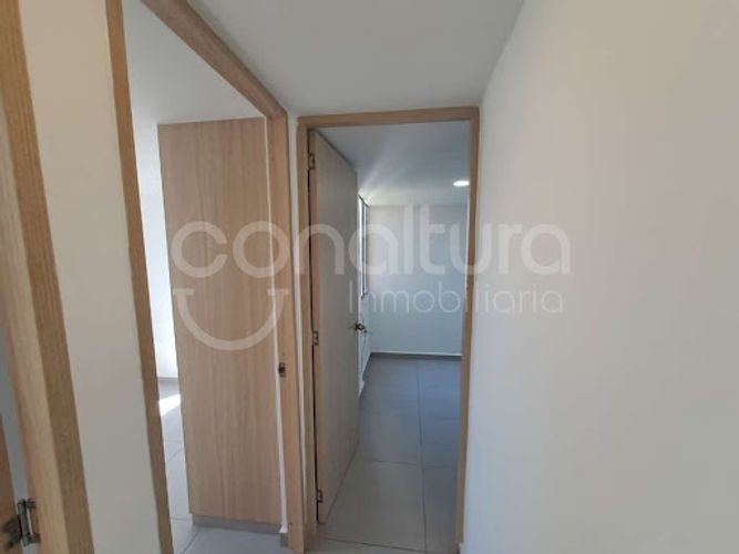 Apartamento de 3 alcobas en venta en Barrio Nuevo, Bello, 52 m² · foto 10 de 15