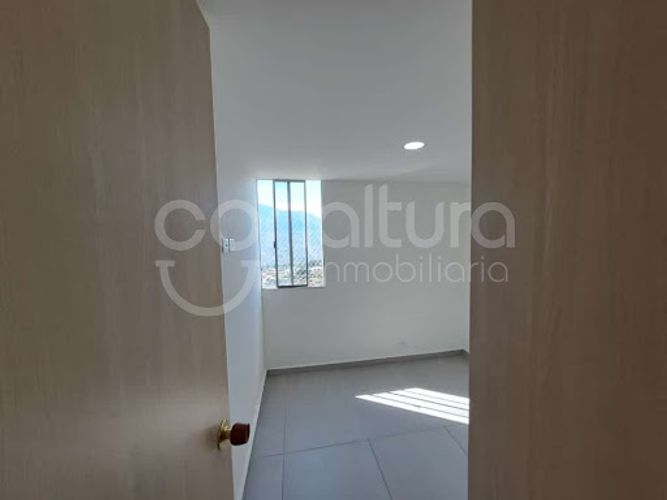 Apartamento de 3 alcobas en venta en Barrio Nuevo, Bello, 52 m² · foto 11 de 15