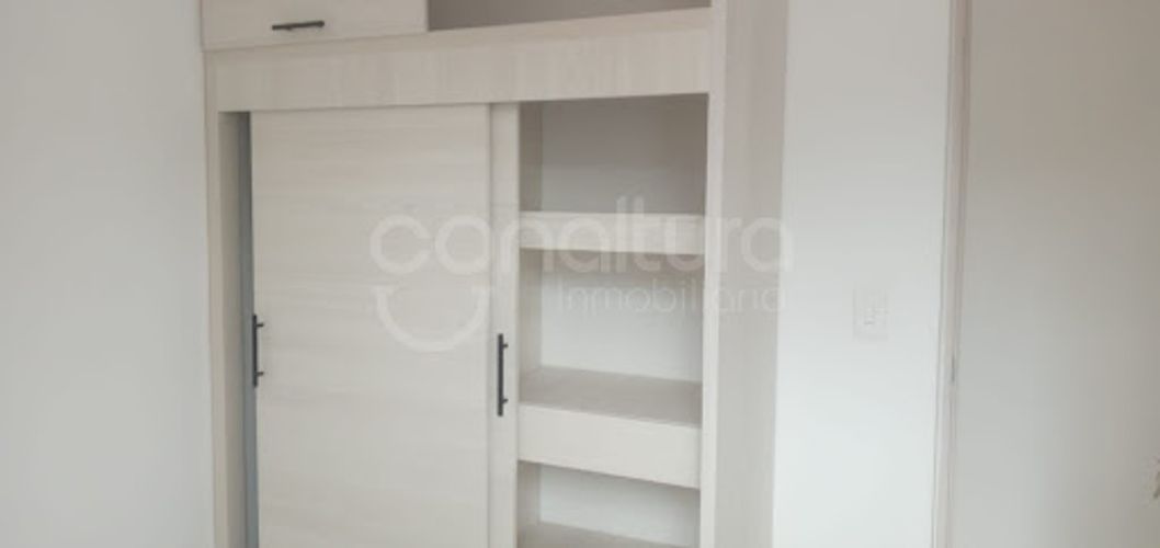 Apartamento de 3 alcobas en venta en Tres Esquinas, Sabaneta, 55 m² · foto 8 de 11