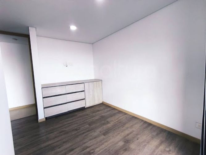 Apartamento de 2 alcobas en arriendo en Las Palmas, Medellín, 85 m² · foto 7 de 12