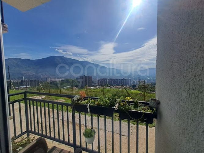 Apartamento de 2 alcobas en venta en Urbanizacion Palmar De Serramonte, Bello, 57 m² · foto 13 de 13