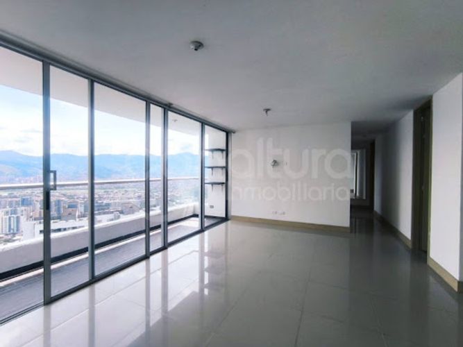 Apartamento de 3 alcobas en arriendo en Loma Del Indio, Medellín, 85 m² · foto 6 de 17