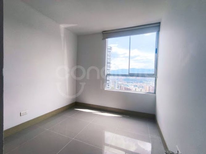 Apartamento de 3 alcobas en arriendo en Loma Del Indio, Medellín, 85 m² · foto 10 de 17