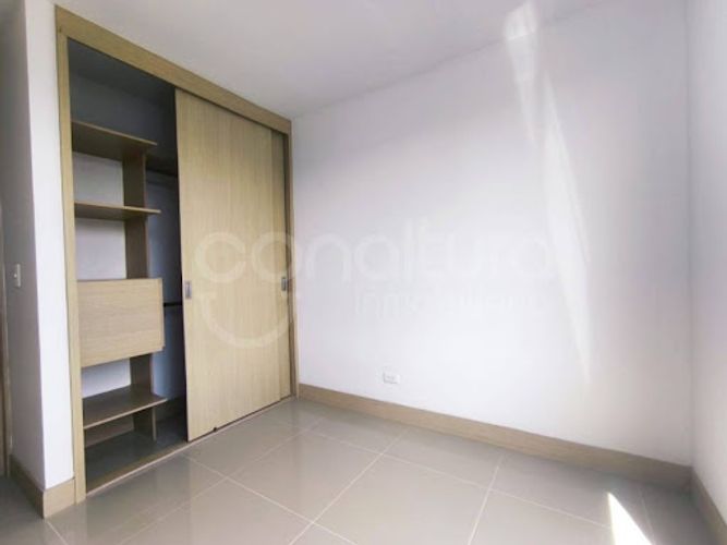 Apartamento de 3 alcobas en arriendo en Loma Del Indio, Medellín, 85 m² · foto 11 de 17