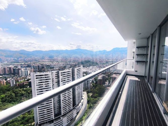 Apartamento de 3 alcobas en arriendo en Loma Del Indio, Medellín, 85 m² · foto 16 de 17