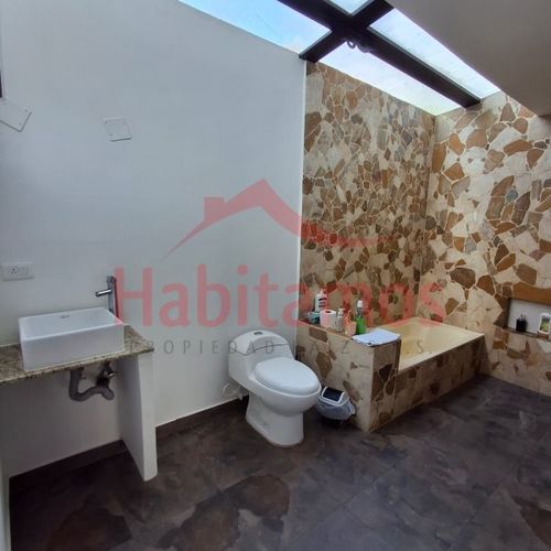 Finca en venta en Santa Elena, Medellín, 3136 m² · foto 9 de 24