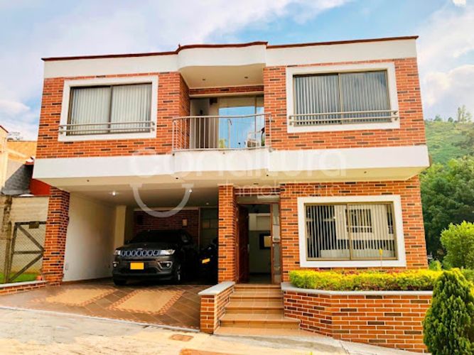 Casa de 6 alcobas en venta en La Doctora, Sabaneta, 340 m² · foto 6 de 6