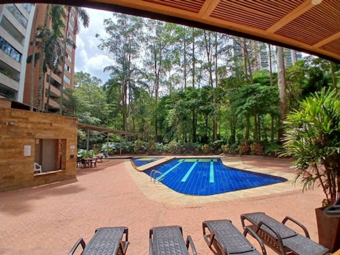 Apartamento de 4 alcobas en venta en Loma De Los Gonzalez, Medellín, 246 m² · foto 19 de 24