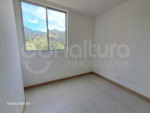 Apartamento de 2 alcobas en arriendo en Loma De San Jose, Sabaneta, 87 m² · foto 16 de 16