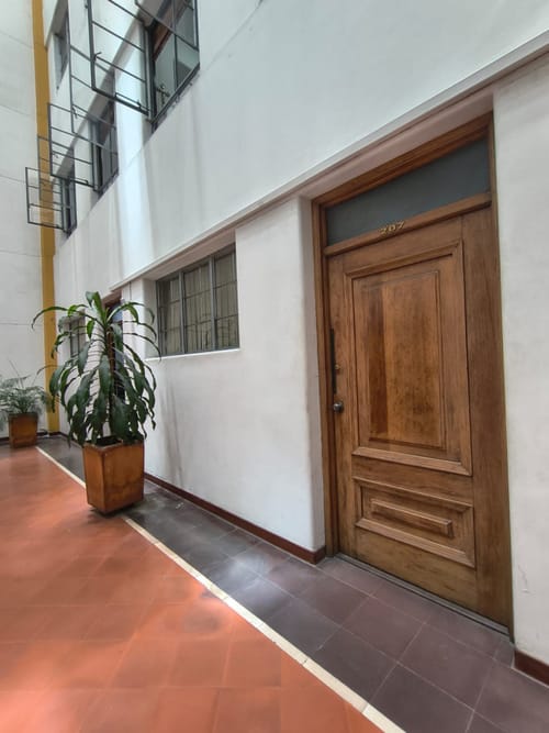Oficina en venta en La Candelaria, Medellín, 40 m² · foto 2 de 7