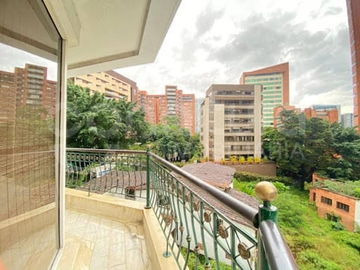 Apartamento de 3 alcobas en arriendo en El Poblado, Medellín, 180 m² · foto 11 de 11