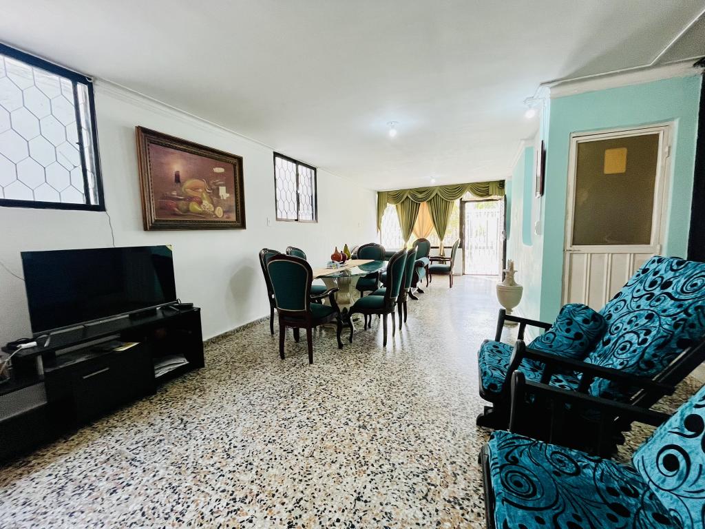 Casa en venta en Ciudad Jardin, Barranquilla · foto 3 de 24