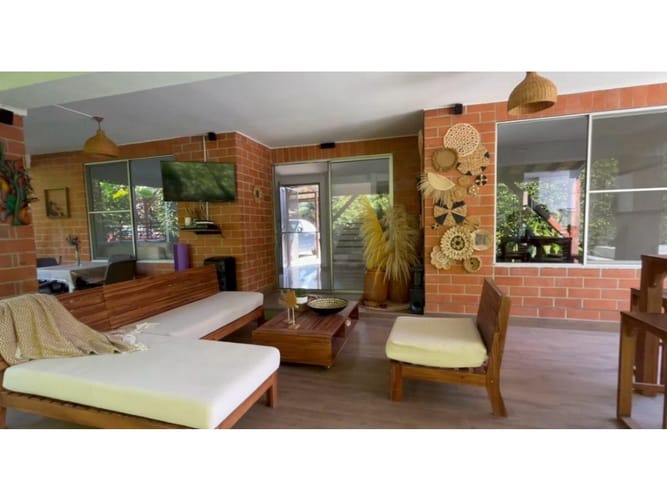 Casa de 3 alcobas en venta en Las Mercedes, Jamundí, 258 m² · foto 11 de 24