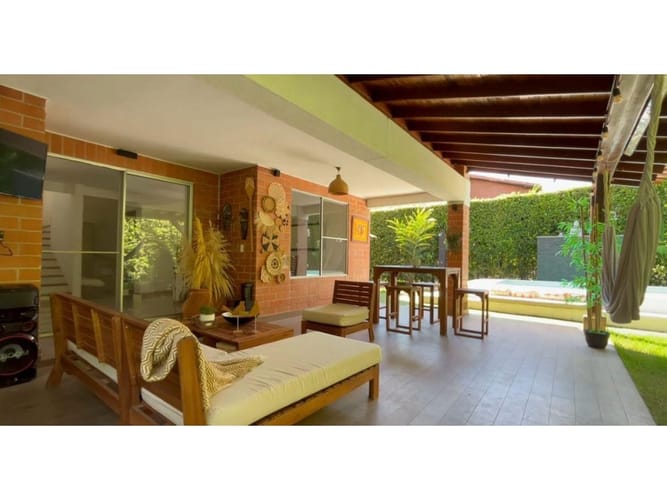 Casa de 3 alcobas en venta en Las Mercedes, Jamundí, 258 m² · foto 7 de 24