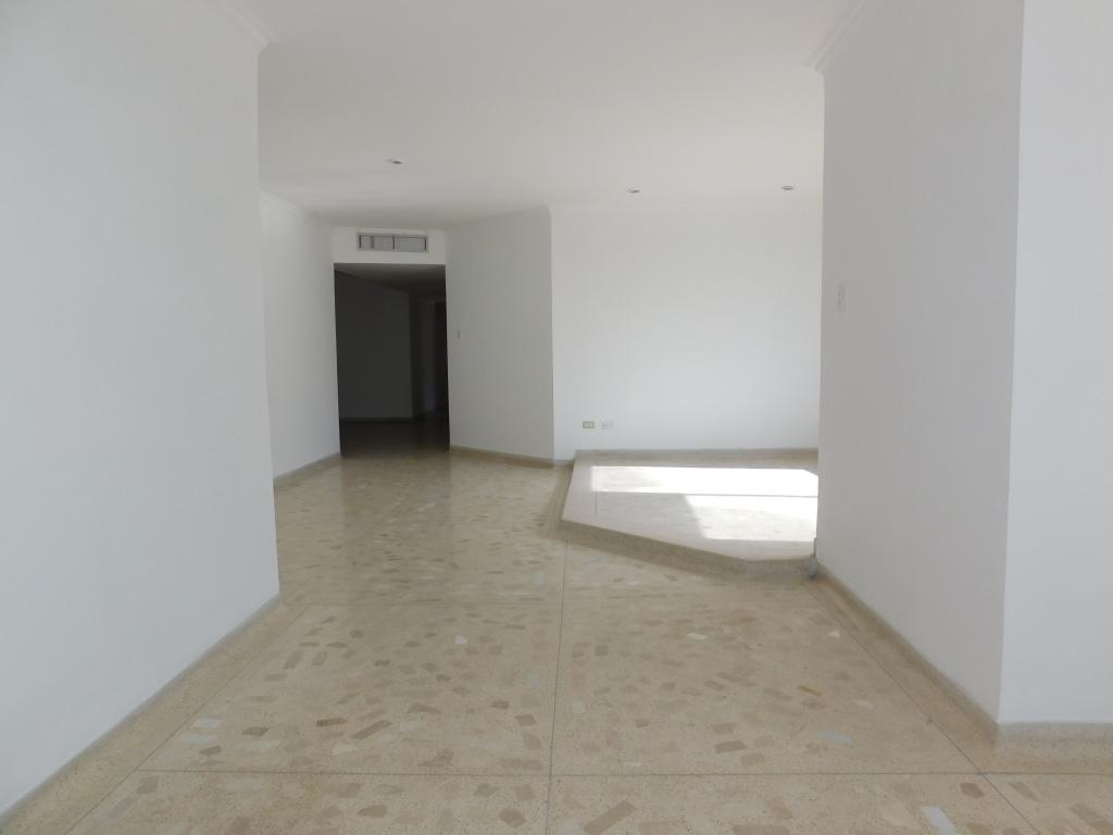 Apartamento en venta en Altos Del Prado, Barranquilla · foto 4 de 24
