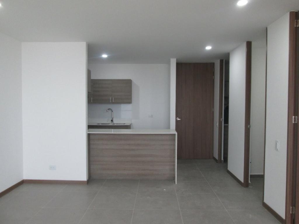 1BR Apartment in Loma del Escobero (62 m²) - 3