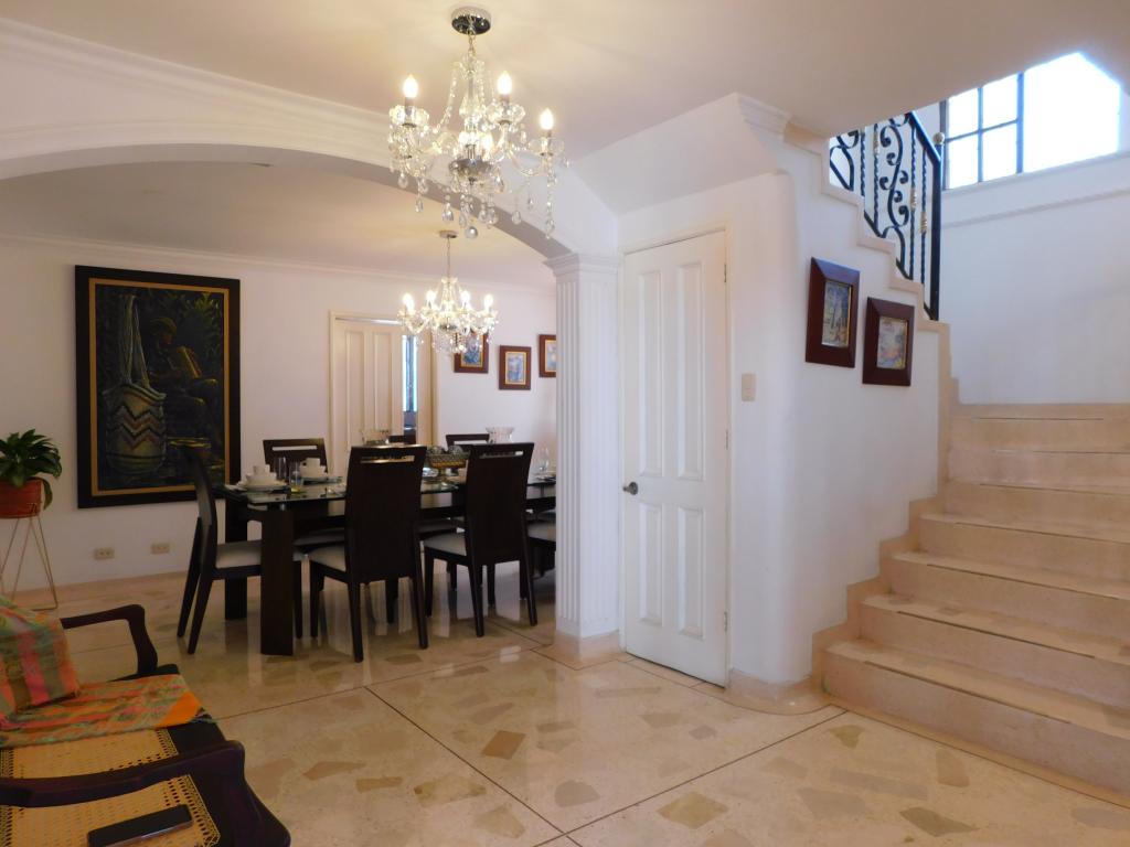 Casa en venta en Altos Del Limon, Barranquilla · foto 2 de 24