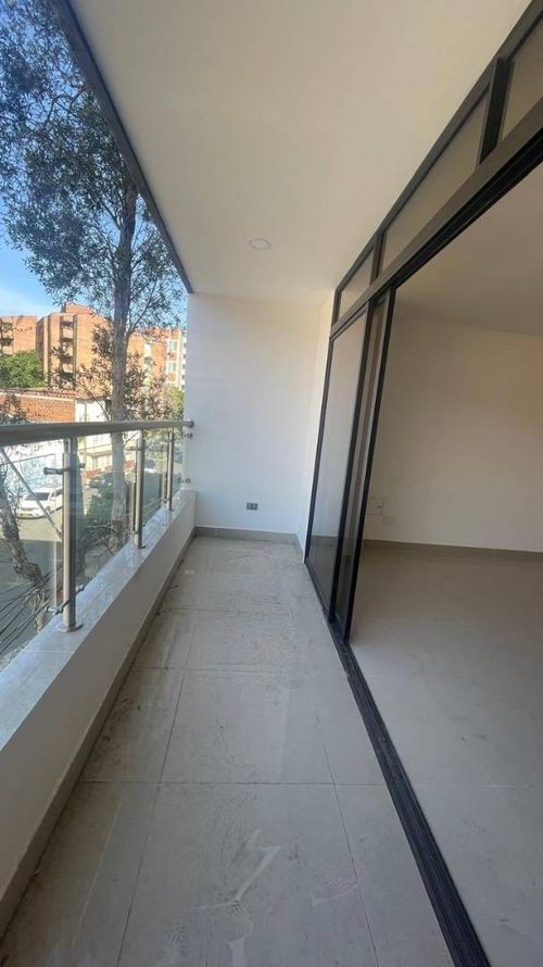 Apartamento de 3 alcobas en arriendo en San Joaquin, Medellín, 90 m² · foto 9 de 24