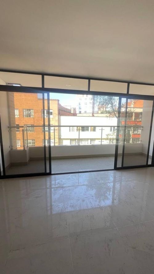 Apartamento de 3 alcobas en arriendo en San Joaquin, Medellín, 90 m² · foto 13 de 24
