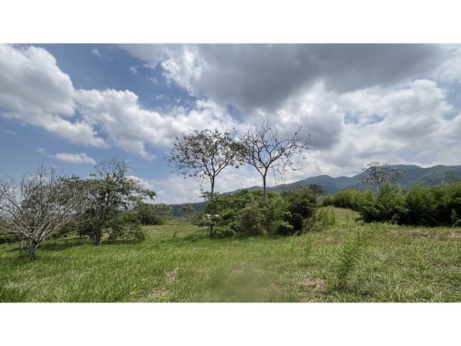 Lote en venta en Pance, Cali, 9124 m² · foto 8 de 13
