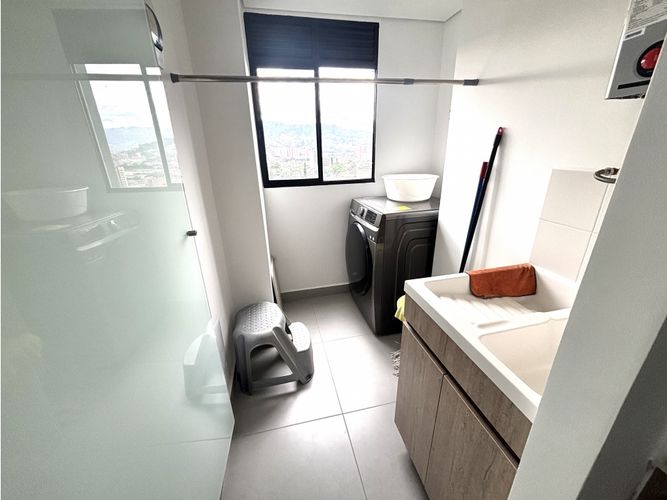 Apartaestudio en venta en Señorial, Envigado, 60 m² · foto 6 de 11