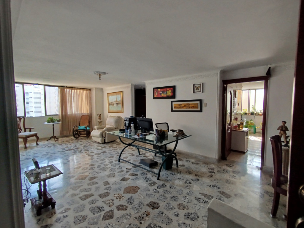 Apartamento en venta en Altos Del Prado, Barranquilla · foto 2 de 17