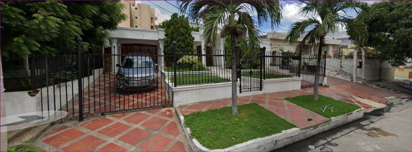 Casa en venta en El Poblado, Barranquilla, 638 m² · foto 2 de 2