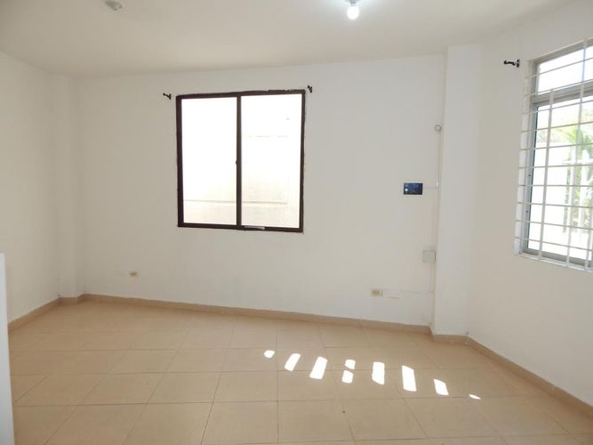 Local en arriendo en Villa Carolina, Barranquilla, 258 m² · foto 3 de 19