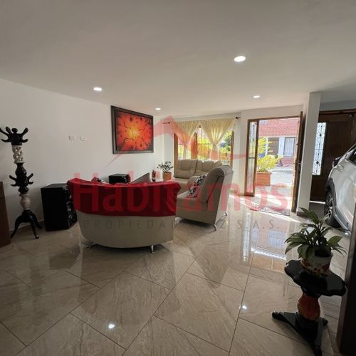 Casa de 3 alcobas en venta en El Carmen De Viboral, El Carmen de Viboral, 180 m² · foto 3 de 24
