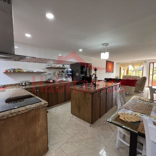 Casa de 3 alcobas en venta en El Carmen De Viboral, El Carmen de Viboral, 180 m² · foto 6 de 24