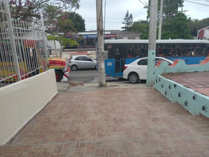 Local en arriendo en Ciudad Jardin, Barranquilla, 20 m² · foto 3 de 5