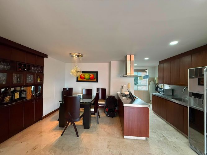 Apartamento de 2 alcobas en venta en Conquistadores, Medellín, 95 m² · foto 6 de 14