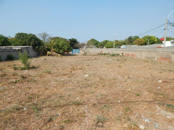 Lote en venta en Siete De Abril, Barranquilla, 2108 m² · foto 10 de 12