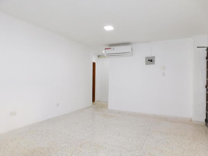 Local en arriendo en Altos Del Prado, Barranquilla, 28 m² · foto 3 de 6