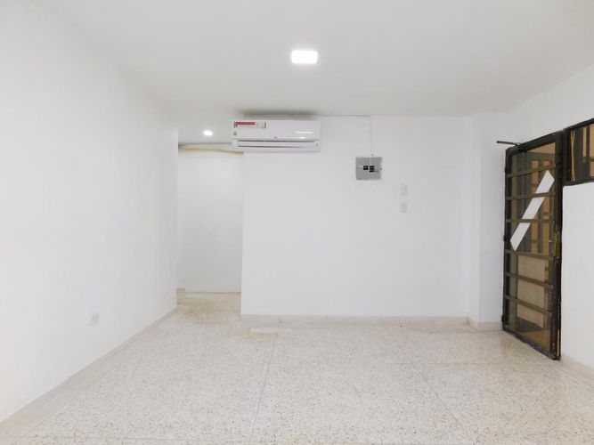 Local en arriendo en Altos Del Prado, Barranquilla, 28 m² · foto 4 de 6