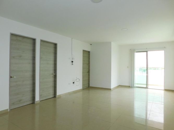 Apartamento de 3 alcobas en venta en El Limoncito, Barranquilla, 98 m² · foto 2 de 15