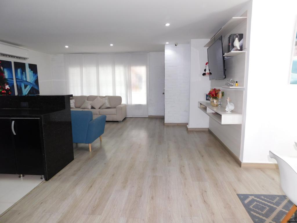 Casa en venta en Paraiso, Barranquilla · foto 3 de 24