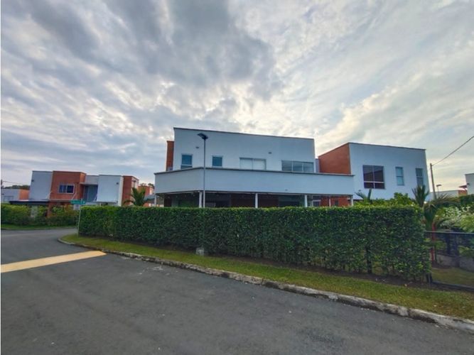 Casa de 4 alcobas en venta en La Morada, Jamundí, 450 m² · foto 13 de 13