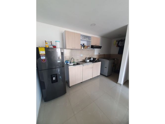 Apartamento de 2 alcobas en venta en Urbanizacion La Merced, Cali, 55 m² · foto 2 de 7