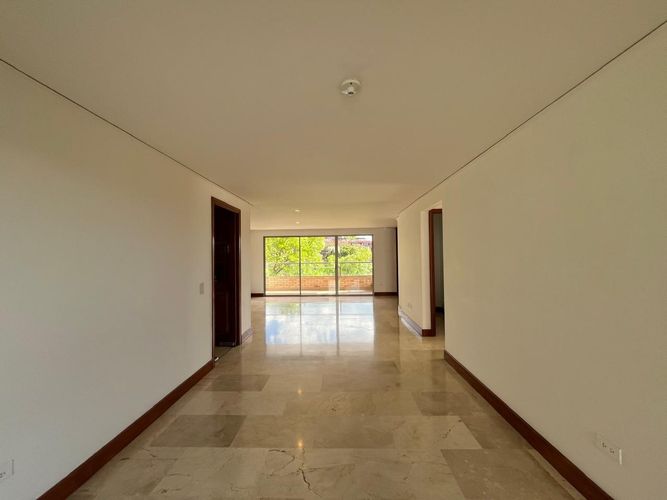 Apartamento de 3 alcobas en venta en El Poblado, Medellín, 173 m² · foto 5 de 19
