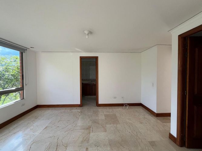 Apartamento de 3 alcobas en venta en El Poblado, Medellín, 173 m² · foto 14 de 19