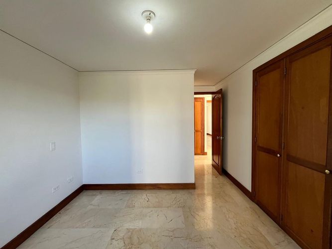 Apartamento de 3 alcobas en venta en El Poblado, Medellín, 173 m² · foto 15 de 19