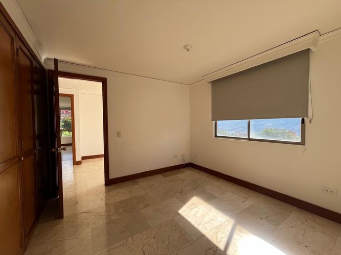 Apartamento de 3 alcobas en venta en El Poblado, Medellín, 173 m² · foto 10 de 19