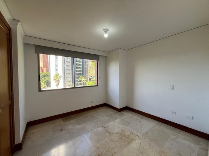 Apartamento de 3 alcobas en venta en El Poblado, Medellín, 173 m² · foto 13 de 19