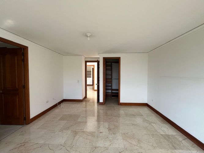 Apartamento de 3 alcobas en venta en El Poblado, Medellín, 173 m² · foto 12 de 19